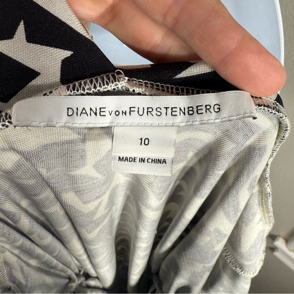 Diane Von Furstenberg Bentley SJ 3/4 Silk Dress Size 10 Black White D5584001F13 - Picture 6 of 10